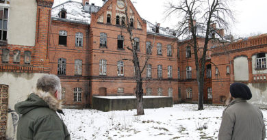 Rekonesans po „Domu Złotego Wieku” Rekonesans po „Domu Złotego Wieku”