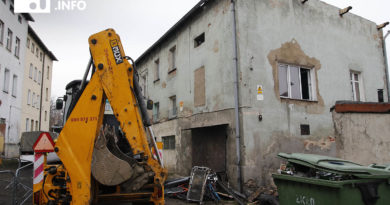 Kolejowa 1 B: pierwszy z budynków do rozbiórki Kolejowa 1 B: pierwszy z budynków do rozbiórki