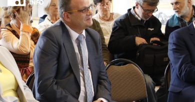 Burmistrz Ozga niszczy organizacje pozarządowe w Świebodzicach Burmistrz Ozga niszczy organizacje pozarządowe w Świebodzicach