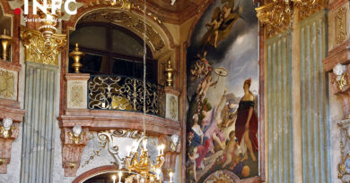 Po 80 latach wróciły na swoje miejsce. Sala Maksymiliana w Zamku Książ odzyskała blask Po 80 latach wróciły na swoje miejsce. Sala Maksymiliana w Zamku Książ odzyskała blask